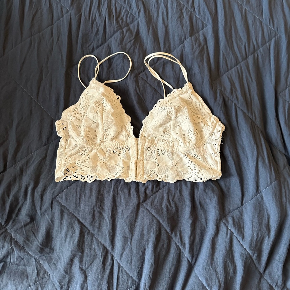 Colsie Cream Lace Bralette